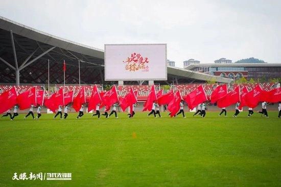 06:00 乌拉圭甲 佩纳罗尔0-1蒙得维的亚利物浦03:45 意甲 都灵1-0恩波利04:00 法甲 朗斯2-0兰斯04:00 西甲 巴伦西亚1-1巴塞罗那04:30 葡超 博阿维斯塔1-1吉马良斯 07:00NBA 活塞114-146雄鹿08:00NBA 76人135-82黄蜂08:30NBA 老鹰119-127骑士09:00NBA 公牛116-118热火09:00NBA 步行者109-127森林狼 今日焦点战预告14:00澳超 墨尔本城vs中央海岸水手，上赛季总决赛一二名之间的交锋，两队再次交手可否贡献出一场精彩对决？ 20:00法甲 南特vs布雷斯特，面对战绩出色的布雷斯特，近期发挥欠佳的南特能否借助主场之利迎来反弹？22:00英超 阿森纳vs布莱顿，阿森纳上一轮痛失榜首位置，本场比赛能否重振士气拿下对手进而夺回榜首？ 22:00英超 布伦特福德vs阿斯顿维拉，面对近期状态不佳的布伦特福德，已连续八场不败的阿斯顿维拉能否一鼓作气拿下对手？ 00:30英超 利物浦vs曼彻斯特联，英超本轮重头戏、英格兰国家德比，位居榜首的利物浦能否在魔鬼主场安菲尔德拿下状态不佳、伤兵满营的曼联？ 事件瓜罗：国米与邓弗里斯续约谈判有分歧且无进展，球员可能明夏离队据国米跟队记者瓜罗报道，随着劳塔罗、姆希塔良和迪马尔科的续约完成，国米正继续推进其他球员的续约事宜，不过他们与邓弗里斯的续约谈判仍存在分歧。